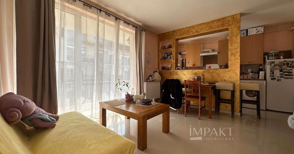 Apartament de vânzare cu 2 camere, mobilat în Florești