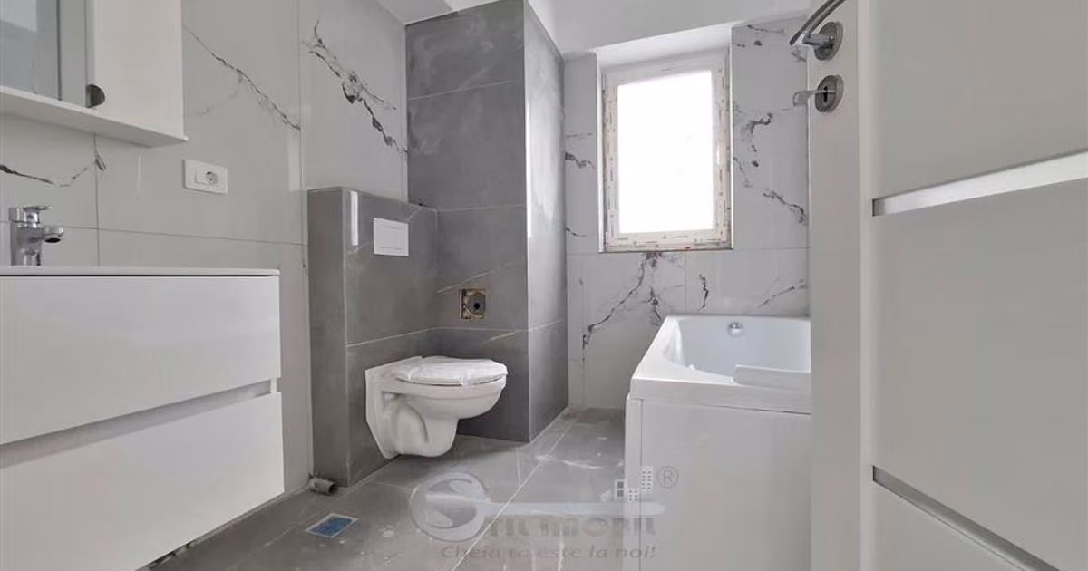 Apartament de vânzare cu 3 camere în zona Galata, Iași