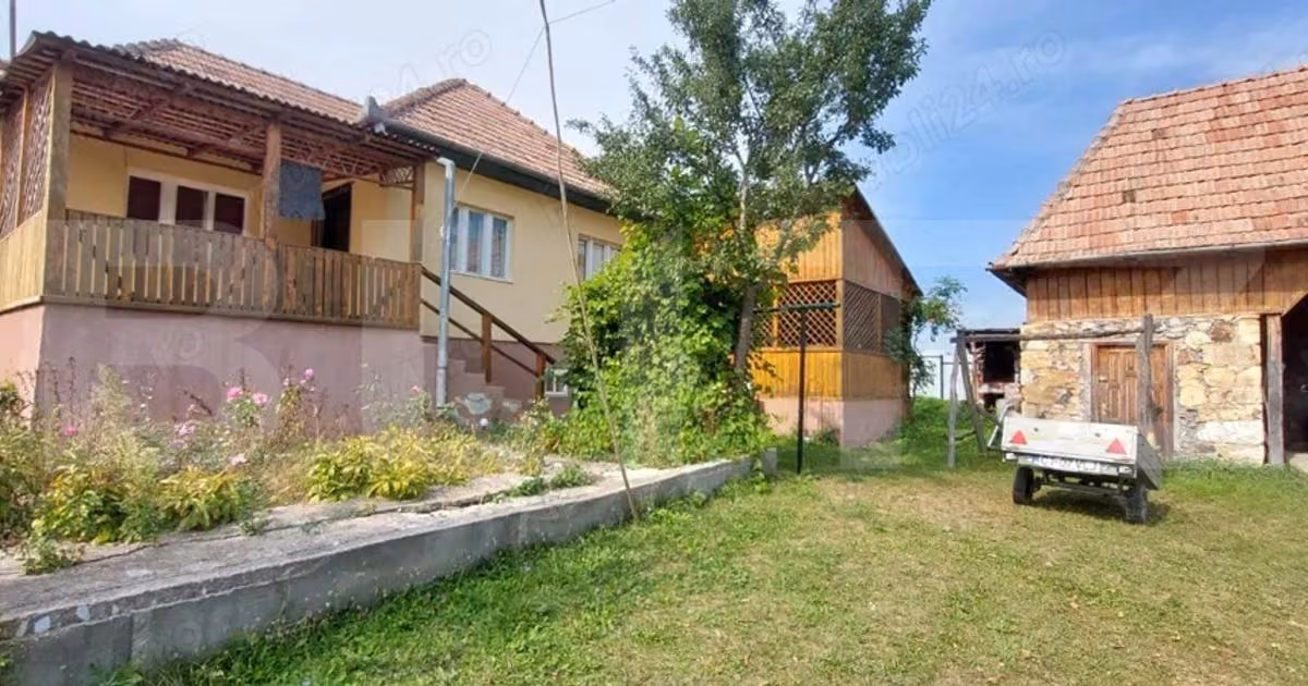 Casă individuală de vânzare cu 2 camere, mobilată în Petrești