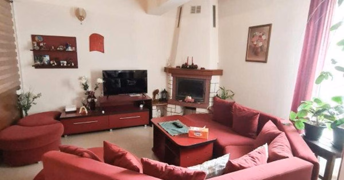 Spațiu comercial de vânzare de 610.00 mp, în Florești