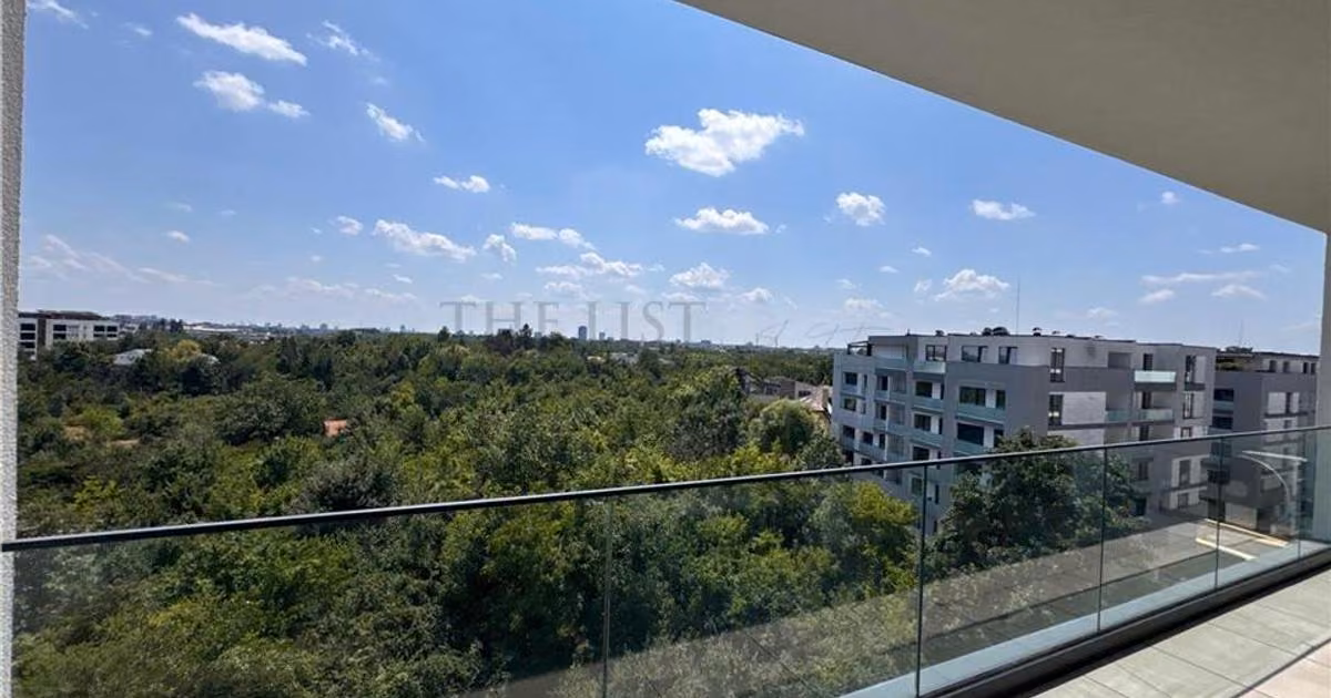 Apartament de vânzare cu 3 camere în zona Băneasa, Sector 1