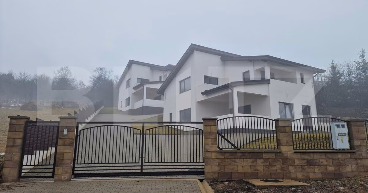 Casă individuală de vânzare cu 4 camere în Stolna