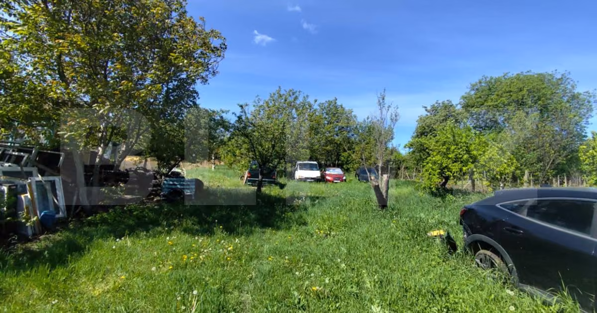 Teren Construcții intravilan de vânzare de 1245 mp, în Rediu