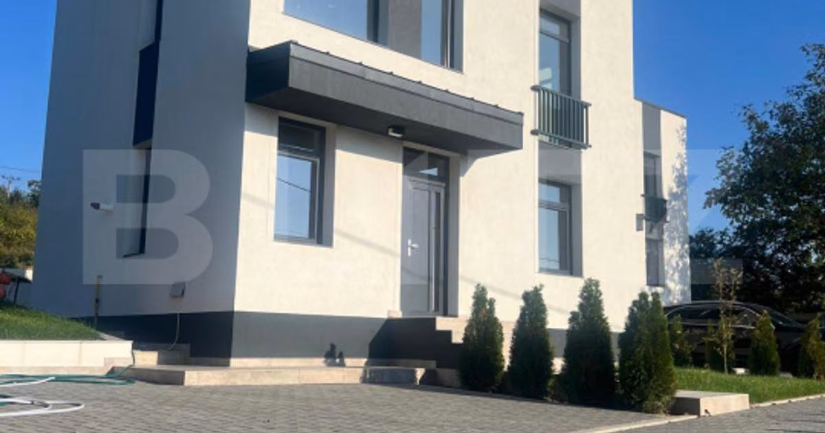 Casă individuală de vânzare cu 4 camere în Bârnova