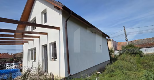 Casă Sânnicoară