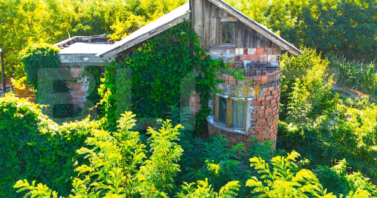Casă individuală de vânzare cu 5 camere în zona Exterior Est, Iași