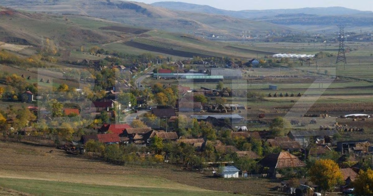 Teren Construcții intravilan de vânzare de 5800 mp, în Aiton