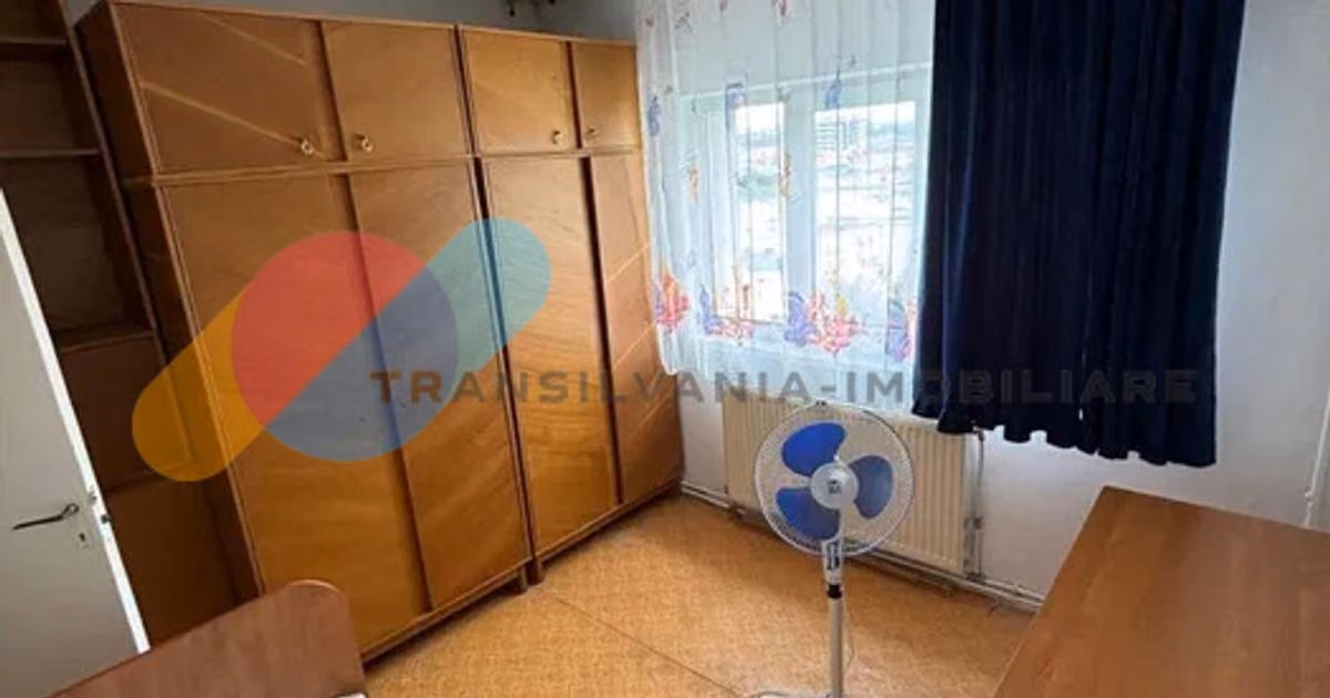 Apartament de vânzare cu 4 camere, mobilat în zona Mănăștur, Cluj-Napoca