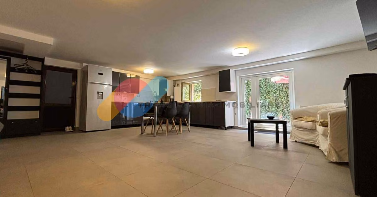 Apartament de vânzare cu 3 camere în zona Mănăștur, Cluj-Napoca