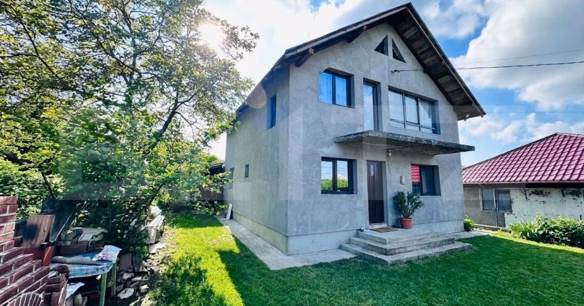Casă individuală de vânzare cu 4 camere în Păun