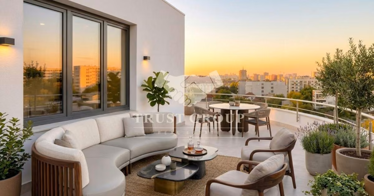 Apartament de vânzare cu 3 camere în Ultracentral