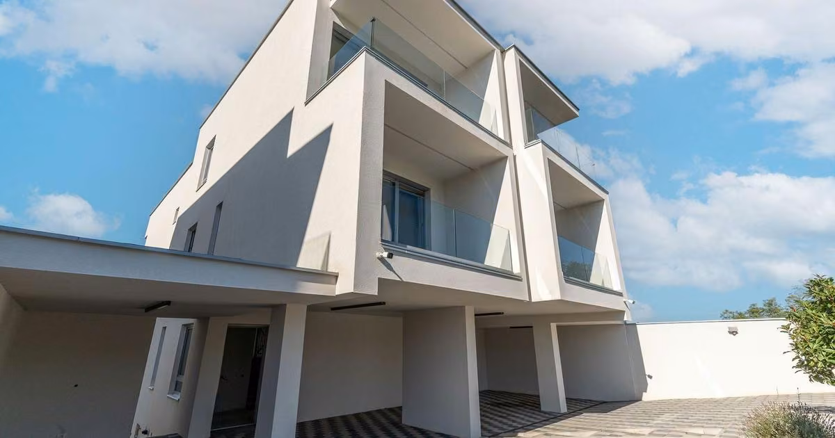 Casă de vânzare cu 4 camere în zona Borhanci, Cluj-Napoca