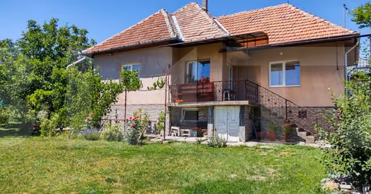 Casă Aiton