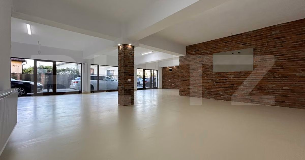 Spațiu comercial de vânzare de 142.00 mp, în Gherla