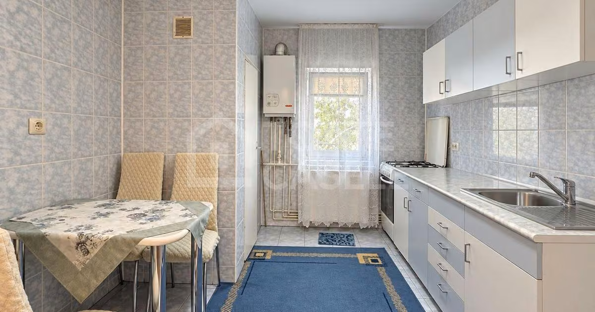 Apartament de vânzare cu 3 camere, mobilat în zona Mănăștur, Cluj-Napoca