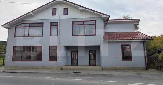 Spațiu comercial Exterior Est