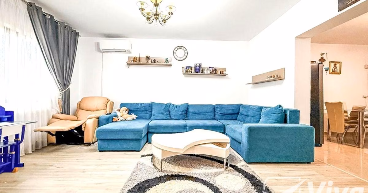 Casă de vânzare cu 4 camere în Valea Lupului