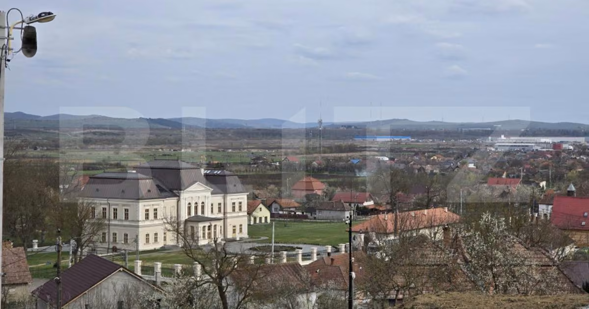 Teren Construcții intravilan de vânzare de 1438 mp, în Răscruci