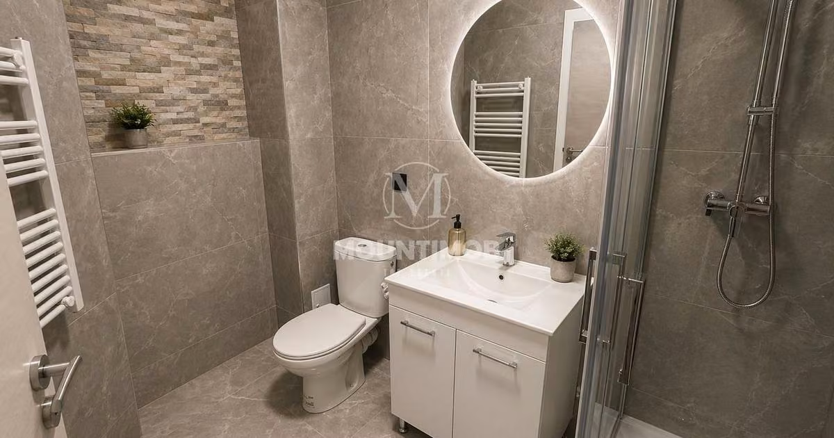 Apartament de vânzare cu 2 camere, mobilat în zona Tractorul, Brașov