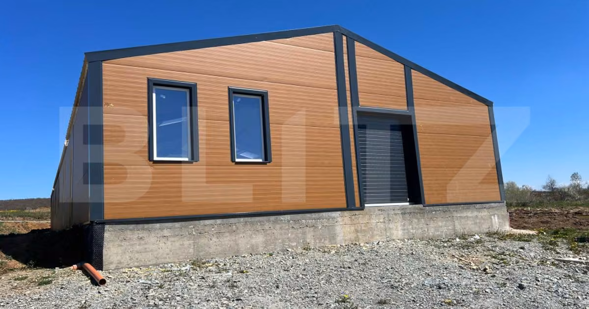 Spațiu industrial de vânzare de 395.00 mp, în Săvădisla