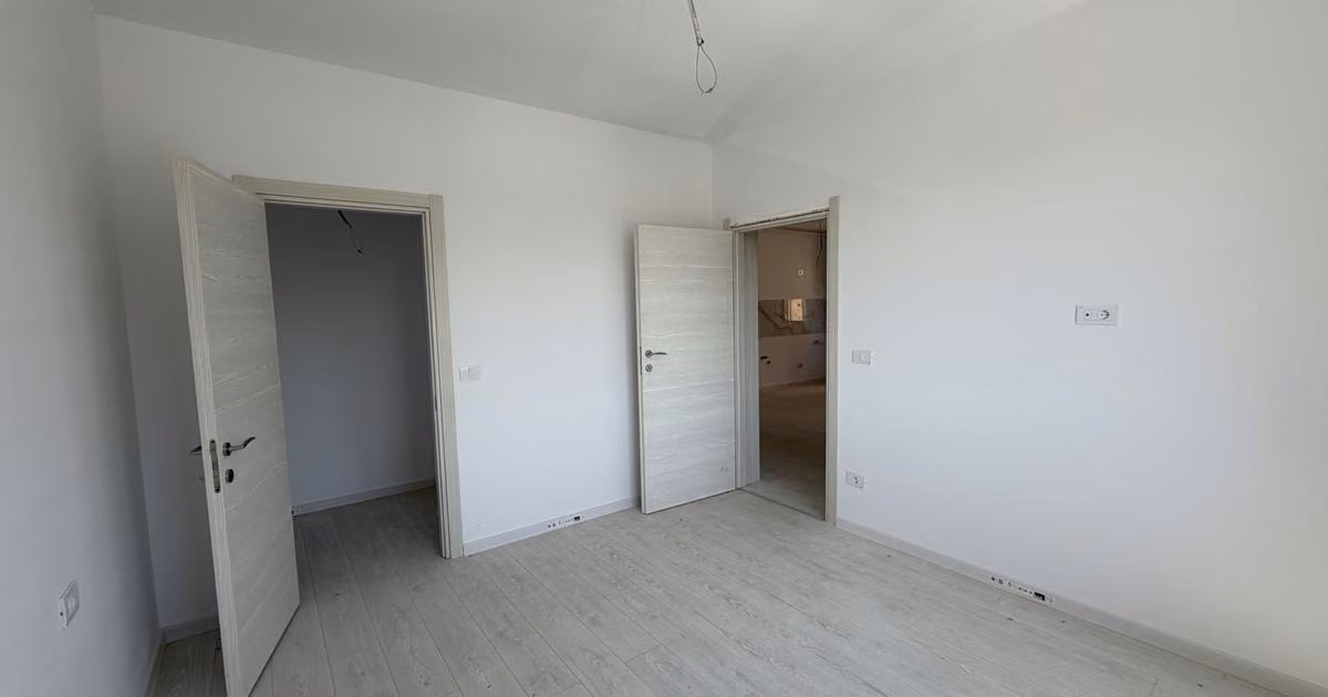 Apartament de vânzare cu 3 camere în Giroc