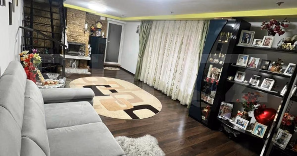 Casă individuală de vânzare cu 5 camere, mobilată în Zărnești