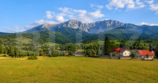 Casă Peștera