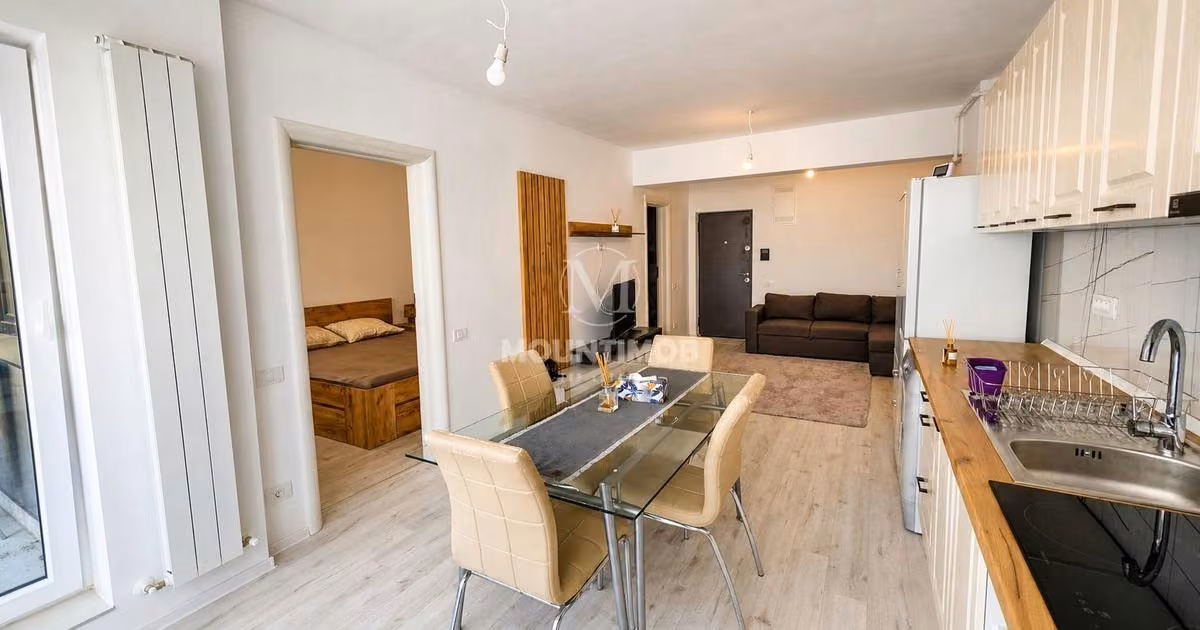 Apartament de vânzare cu 2 camere, mobilat în zona Tractorul, Brașov