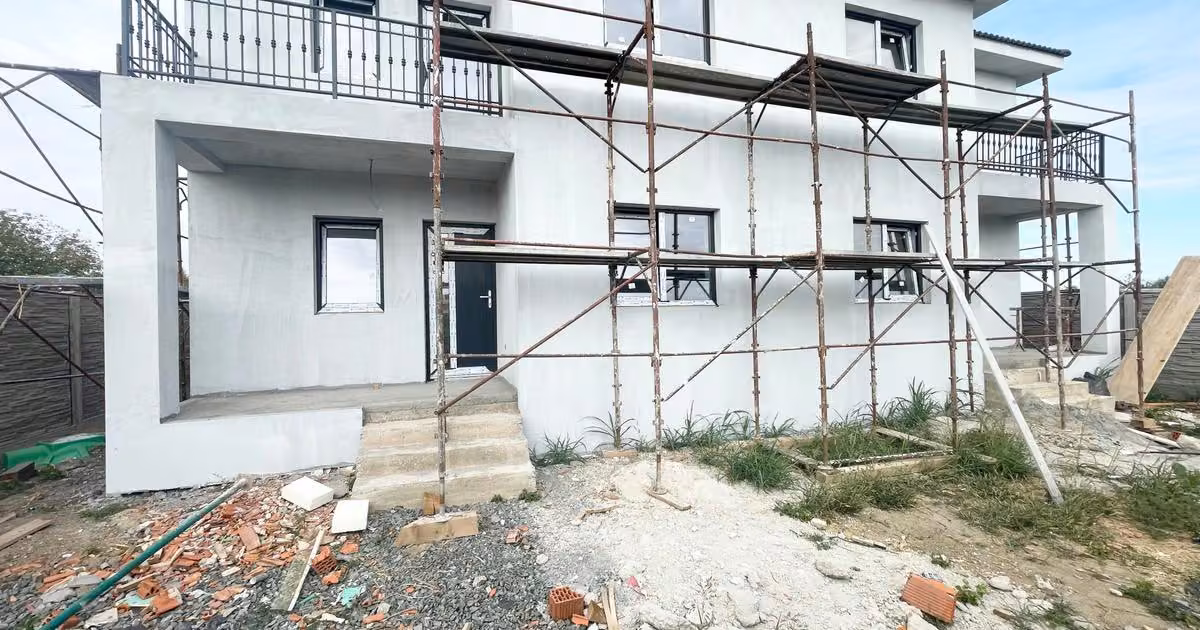 Duplex de vânzare cu 5 camere în Moșnița Veche