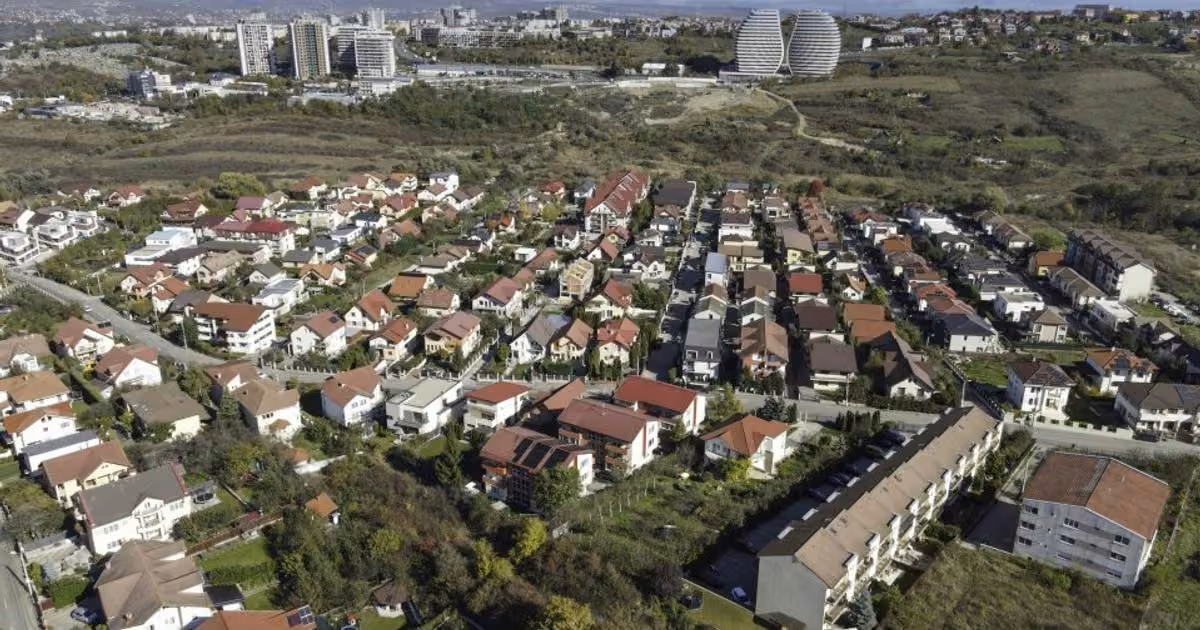 Teren Construcții intravilan de vânzare de 2151 mp, în zona Mănăștur, Cluj-Napoca