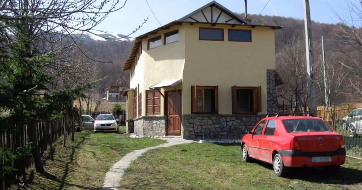 Casă individuală de vânzare cu 3 camere în Cheia