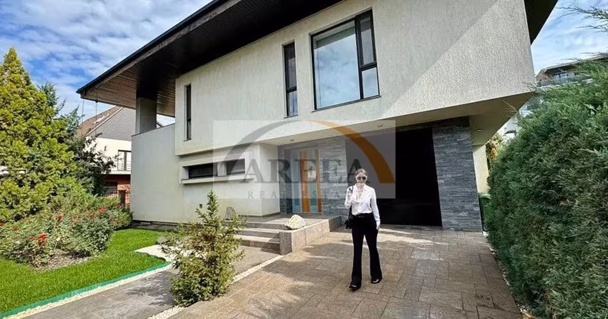 Casă individuală de vânzare cu 6 camere în zona Iancu Nicolae, Sector 1