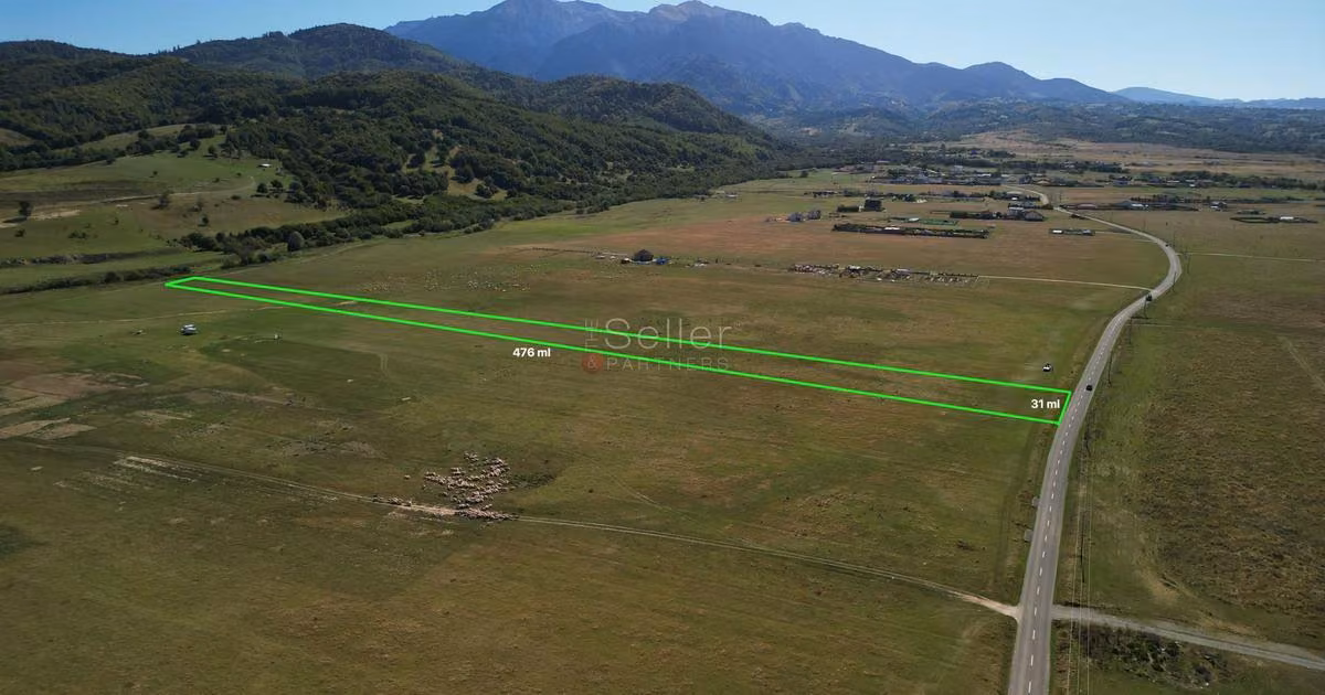 Teren Construcții extravilan de vânzare de 14500 mp, în Râșnov