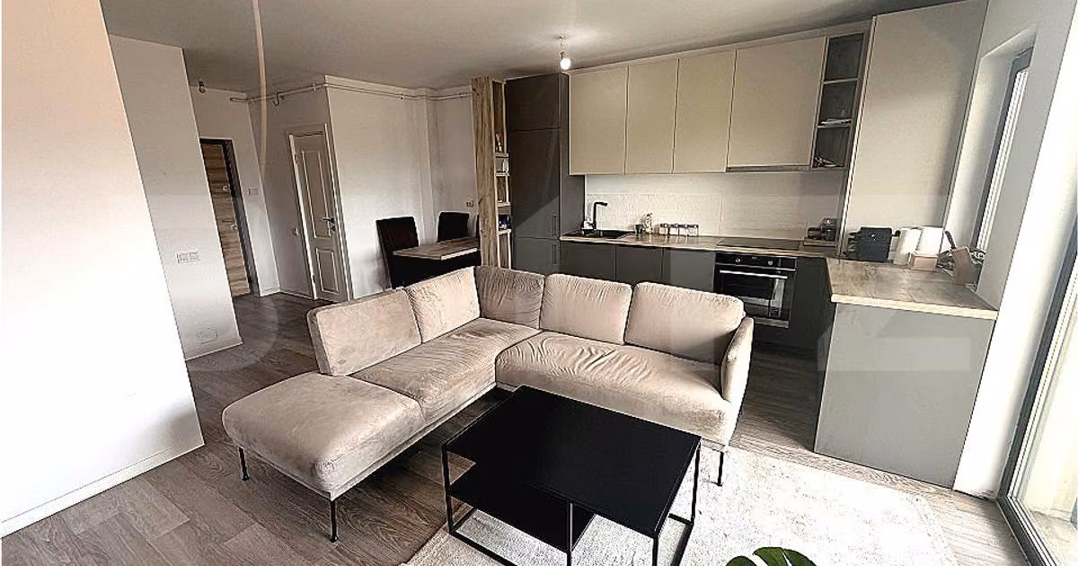 Apartament de vânzare cu 3 camere, mobilat în Florești