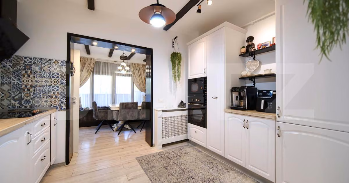 Apartament de vânzare cu 3 camere, mobilat în Sânpetru