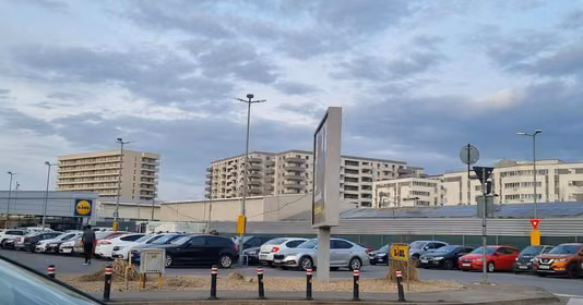 Apartament Militari