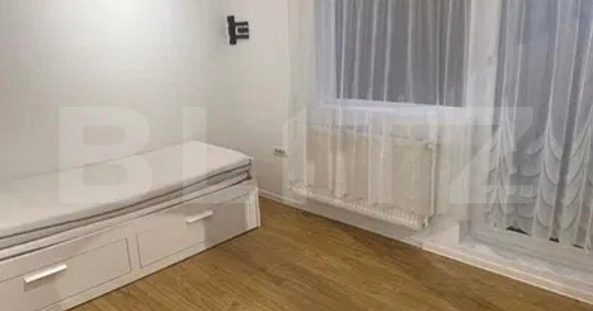 Apartament de vânzare cu 3 camere, mobilat în Apahida