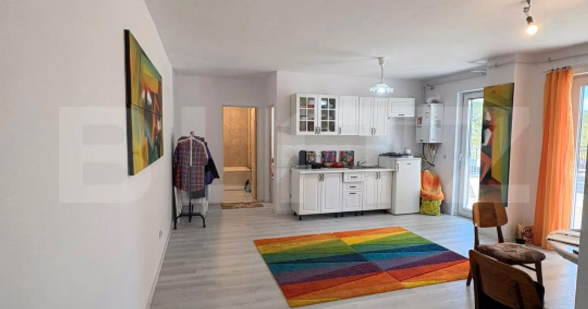 Apartament de vânzare cu 3 camere, mobilat în Florești