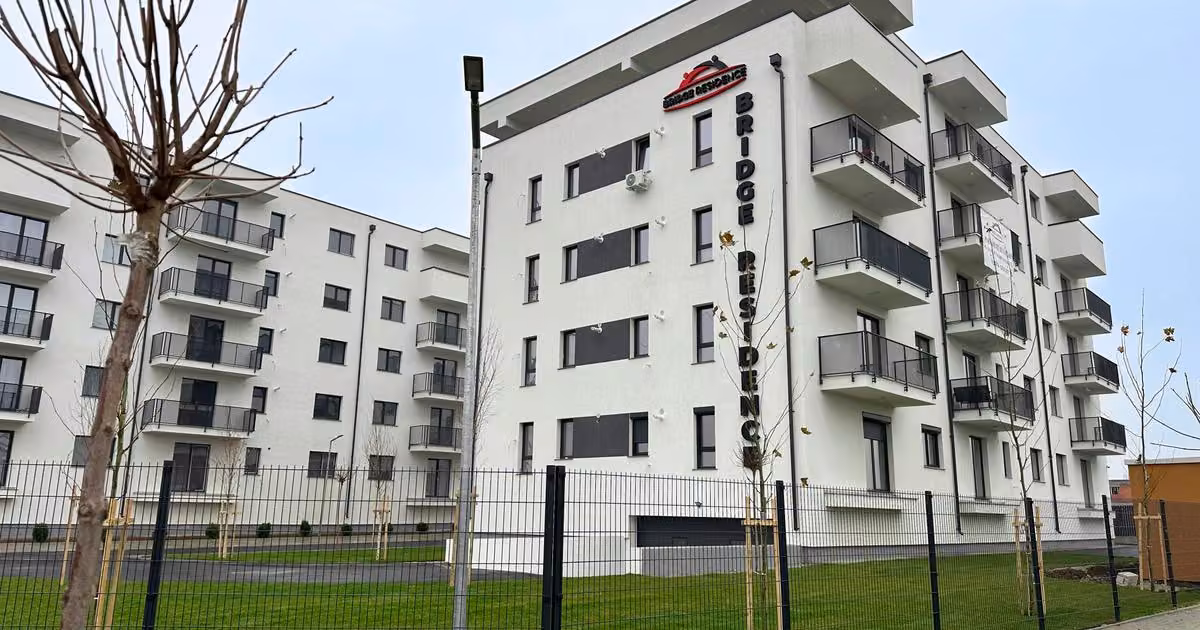 Apartament de vânzare cu 3 camere în zona Pantelimon, Sector 2