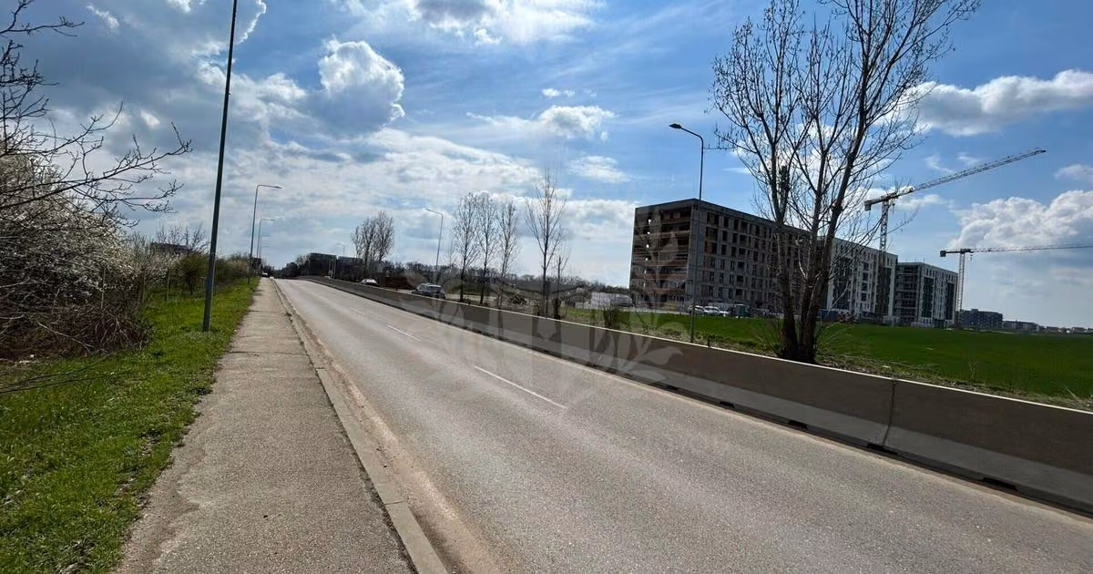 Teren Construcții intravilan de vânzare de 19989 mp, în zona Nord, Ploiești
