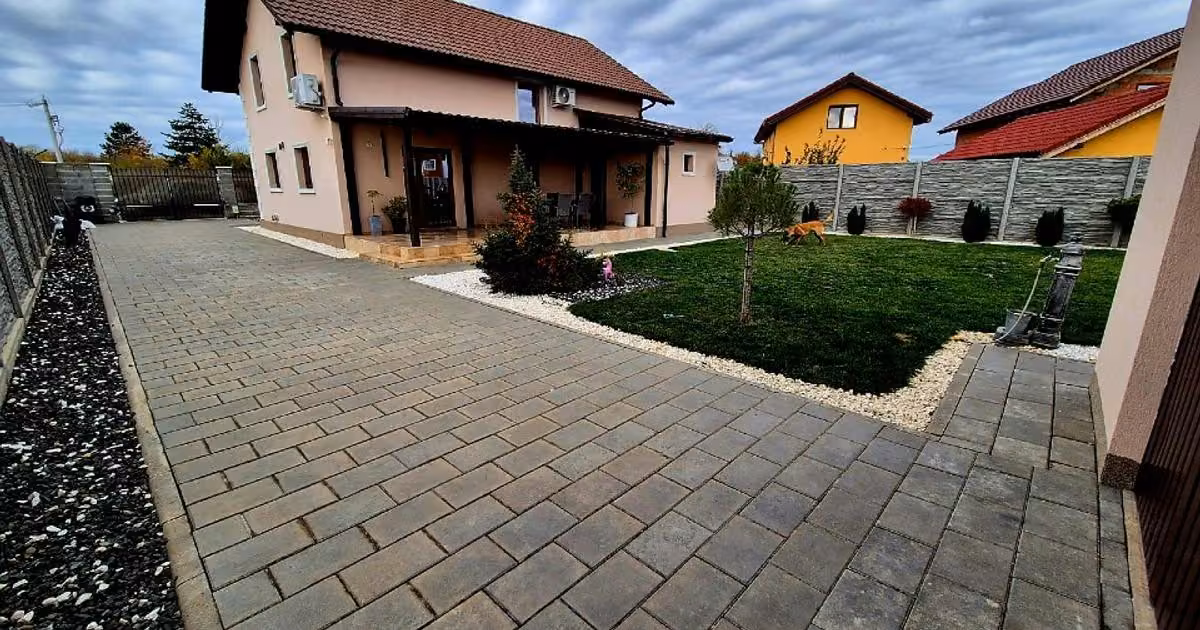 Casă individuală de vânzare cu 4 camere, mobilată în Giarmata