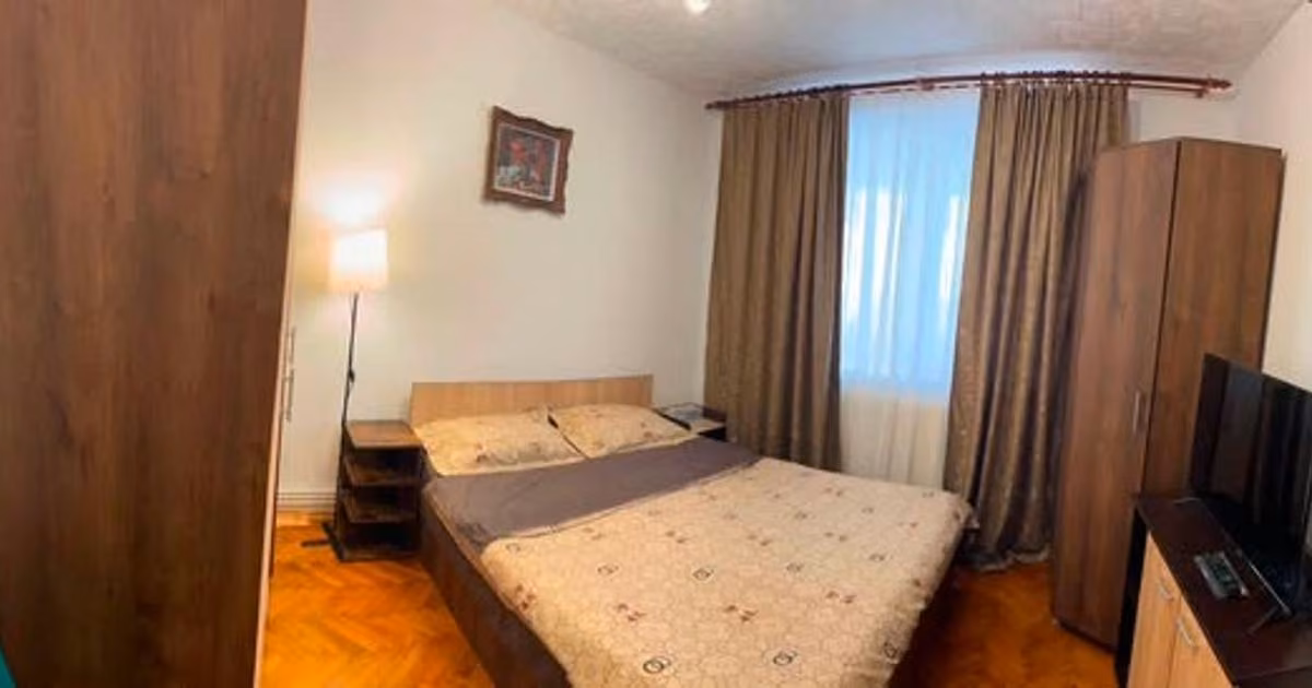 Apartament de vânzare cu 2 camere în zona Tomis II, Constanța