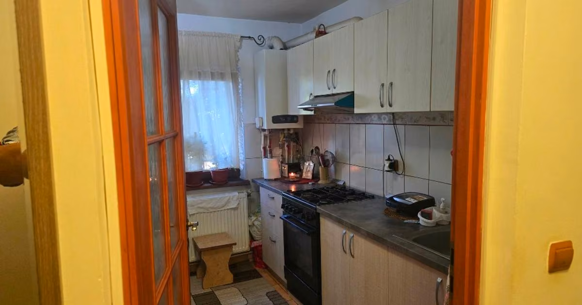 Apartament de vânzare cu 2 camere în zona Poarta 6, Constanța