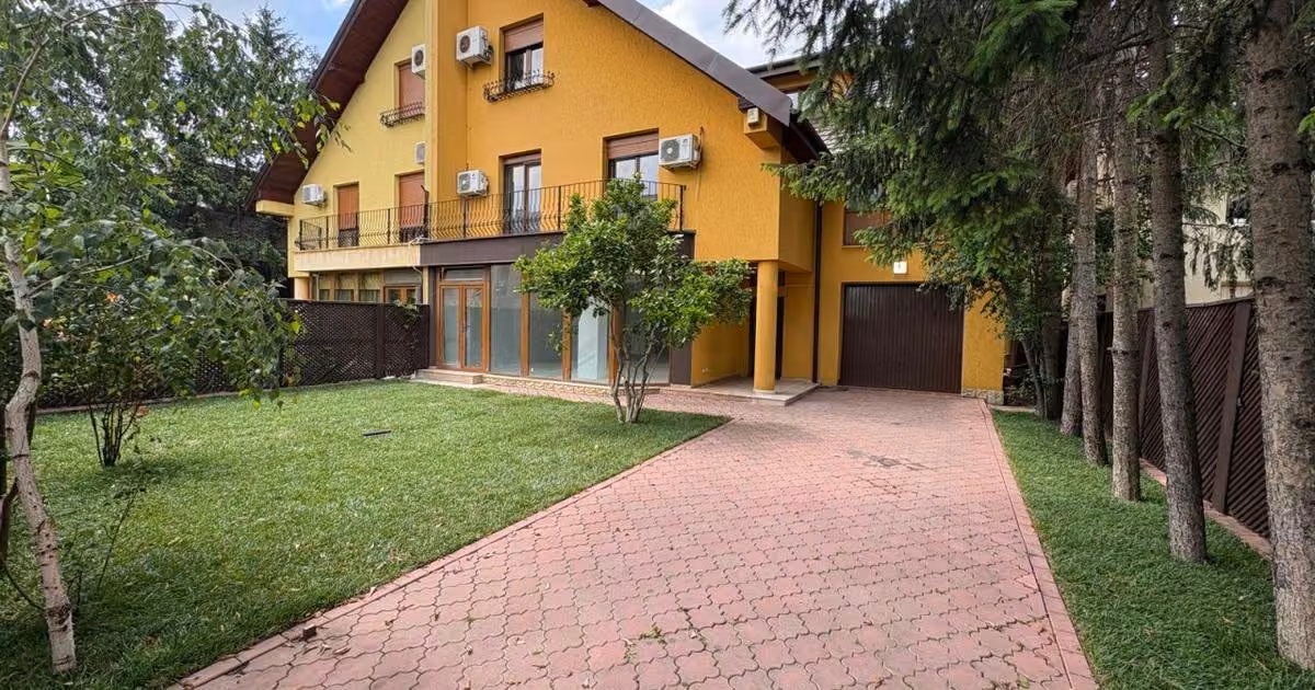 Casă individuală de vânzare cu 6 camere în Voluntari