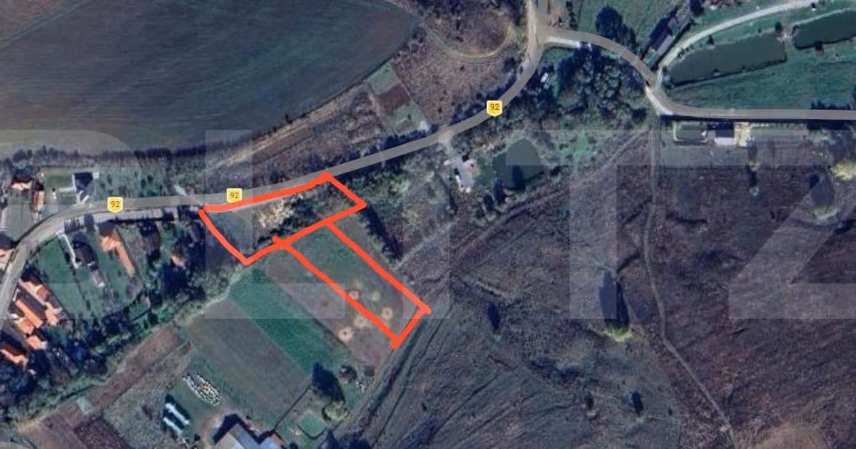 Teren Construcții intravilan de vânzare de 2000 mp, în Ciurila