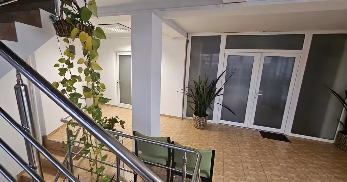 Casă de vânzare cu 15 camere, mobilată în zona Soarelui, Timișoara