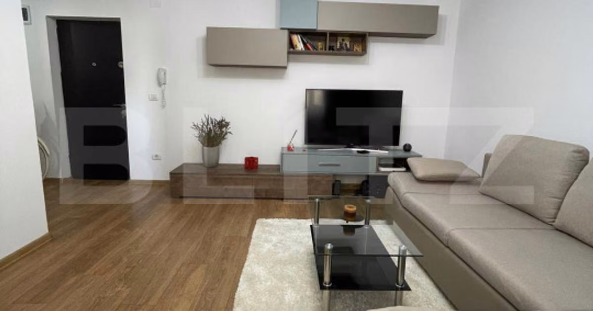 Apartament de vânzare cu 3 camere, mobilat în Giroc
