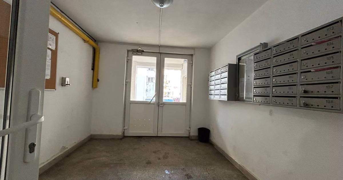 Apartament de vânzare cu 3 camere, mobilat în zona Basarabia, Sector 3