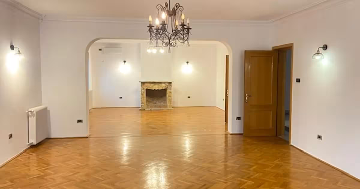 Casă individuală de vânzare cu 12 camere în zona Cotroceni, Sector 5