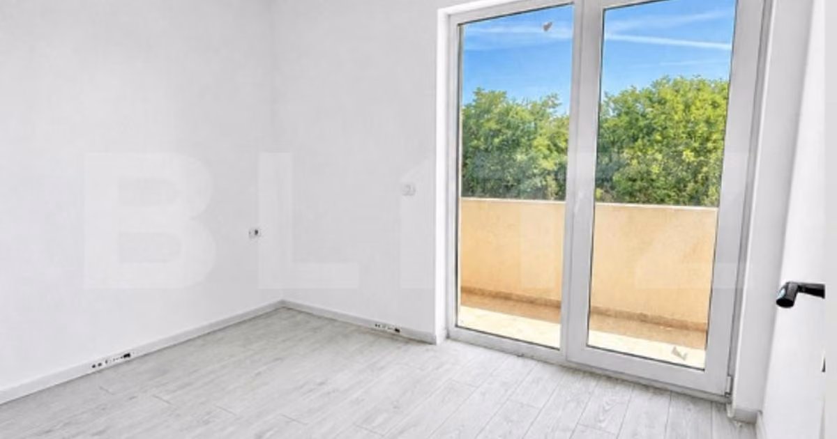 Apartament de vânzare cu 3 camere în Giroc
